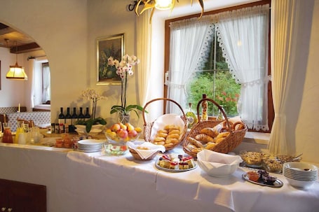 Daily buffet breakfast (EUR 10 per person)