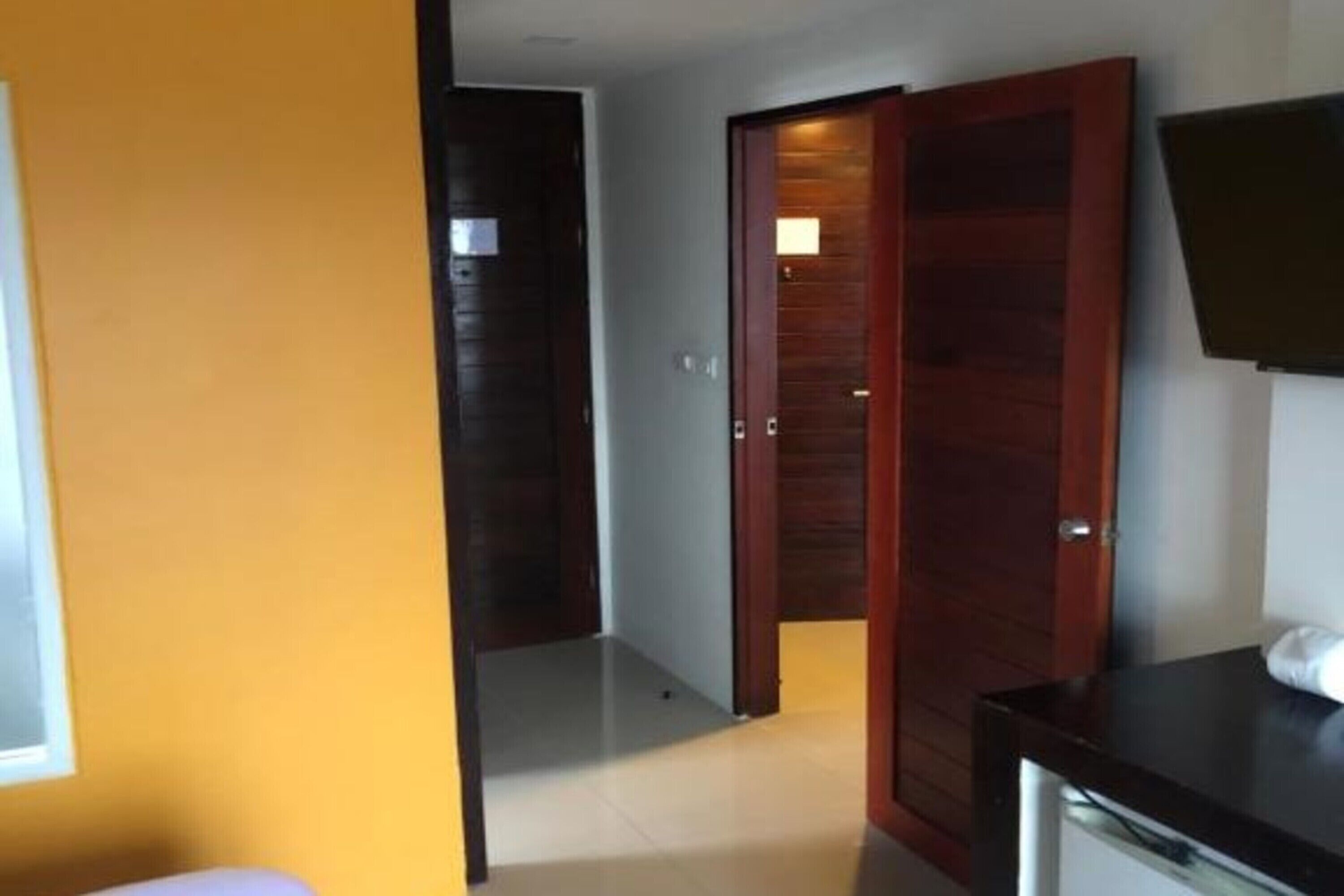 Photo - Patong Buri Resort