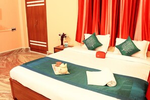 Chambre Standard Double ou avec lits jumeaux, 1 lit double, salle de bains privée