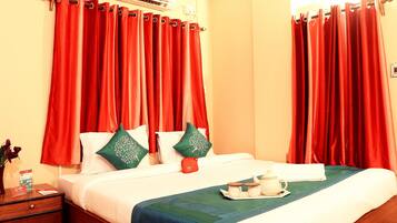 Standard Double or Twin Room, 1 Double Bed, Private Bathroom | Desk, free WiFi