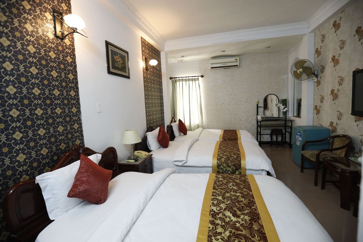 Family Room | Room amenity