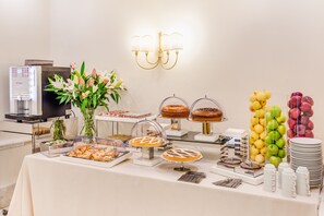 Buffet - Raeli Hotel Archimede (Rome)