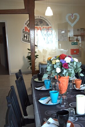 Free daily buffet breakfast - Movie Home B&B (Rome)