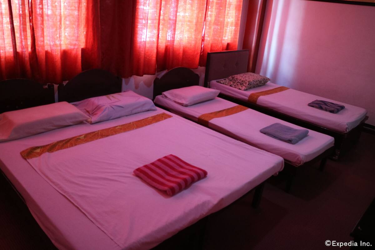 Quadruple Room | Rollaway beds