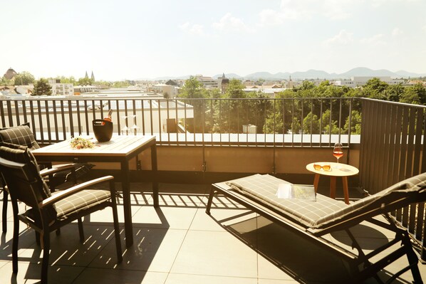 Junior Studio Suite, Terrace | Terrace/patio