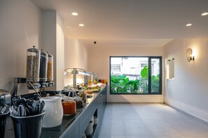 Buffet breakfast for a fee on weekdays - Aristea Hotel Rethymnon (Rethymno)