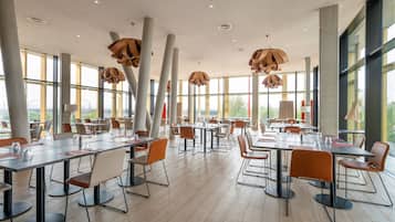 Petit déjeuner buffet compris tous les jours