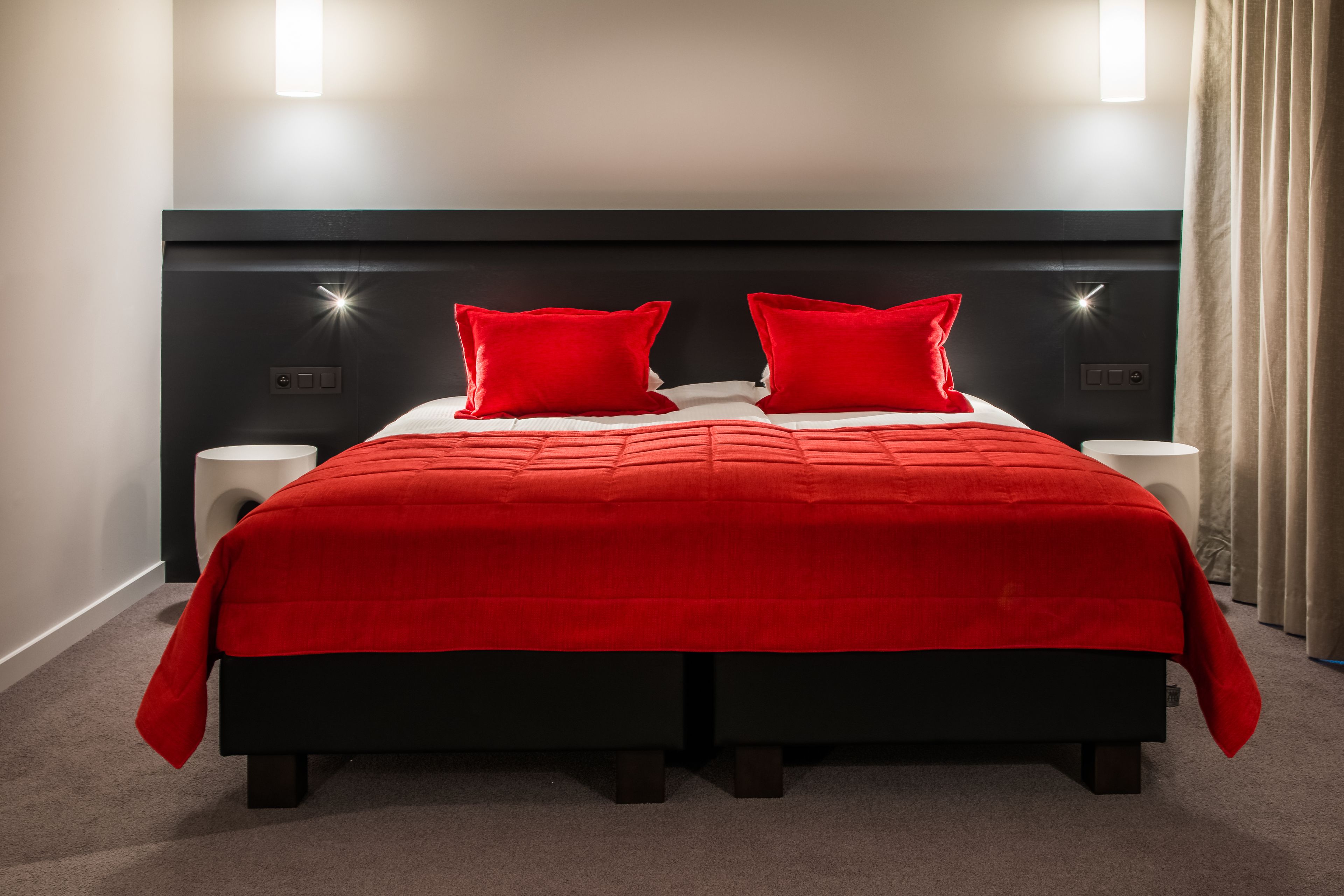 executive double room | 1 bedroom, minibar, in-room safe, desk