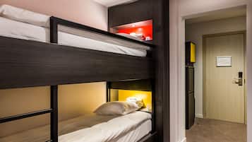 Minibar, coffres-forts dans les chambres, bureau, chambres insonorisées