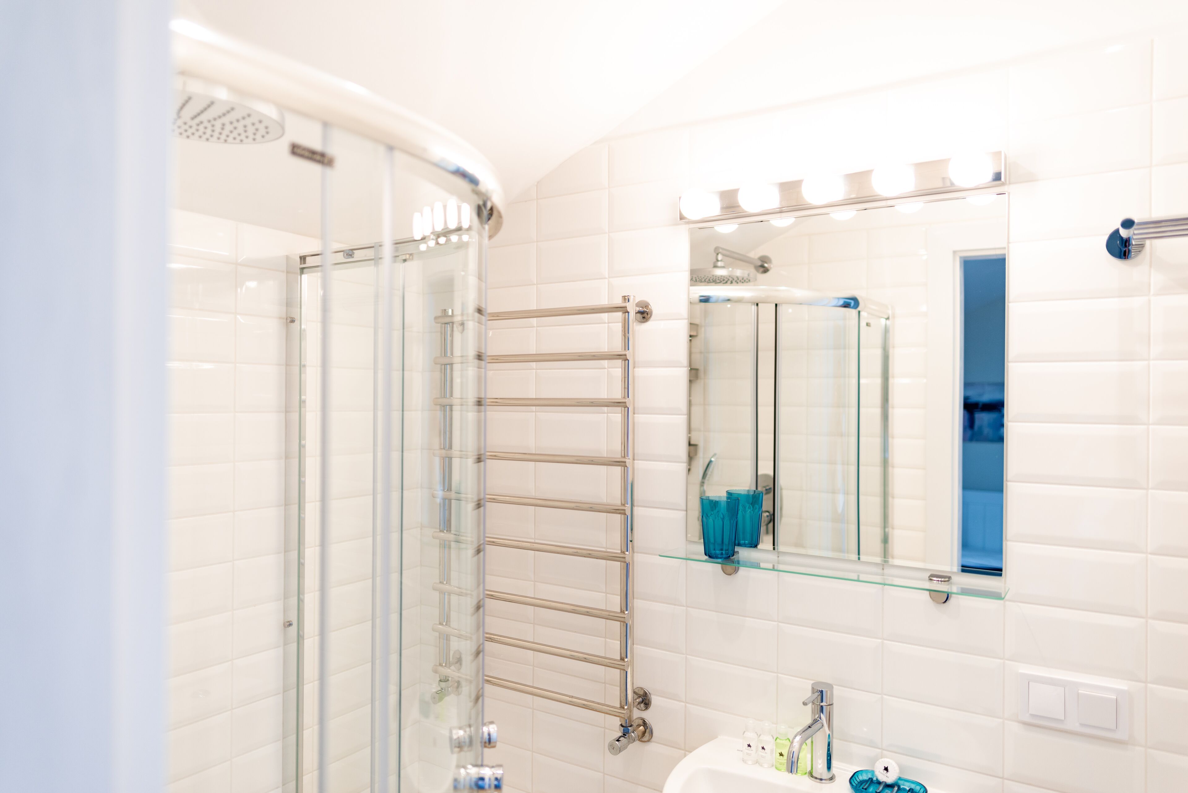 Economy Double Room | Bathroom | Shower, free toiletries, hair dryer, slippers
