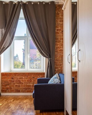Deluxe Room | Premium bedding, down comforters, desk, iron/ironing board