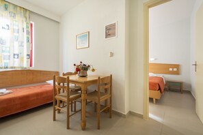 Studio (Double) | Living area