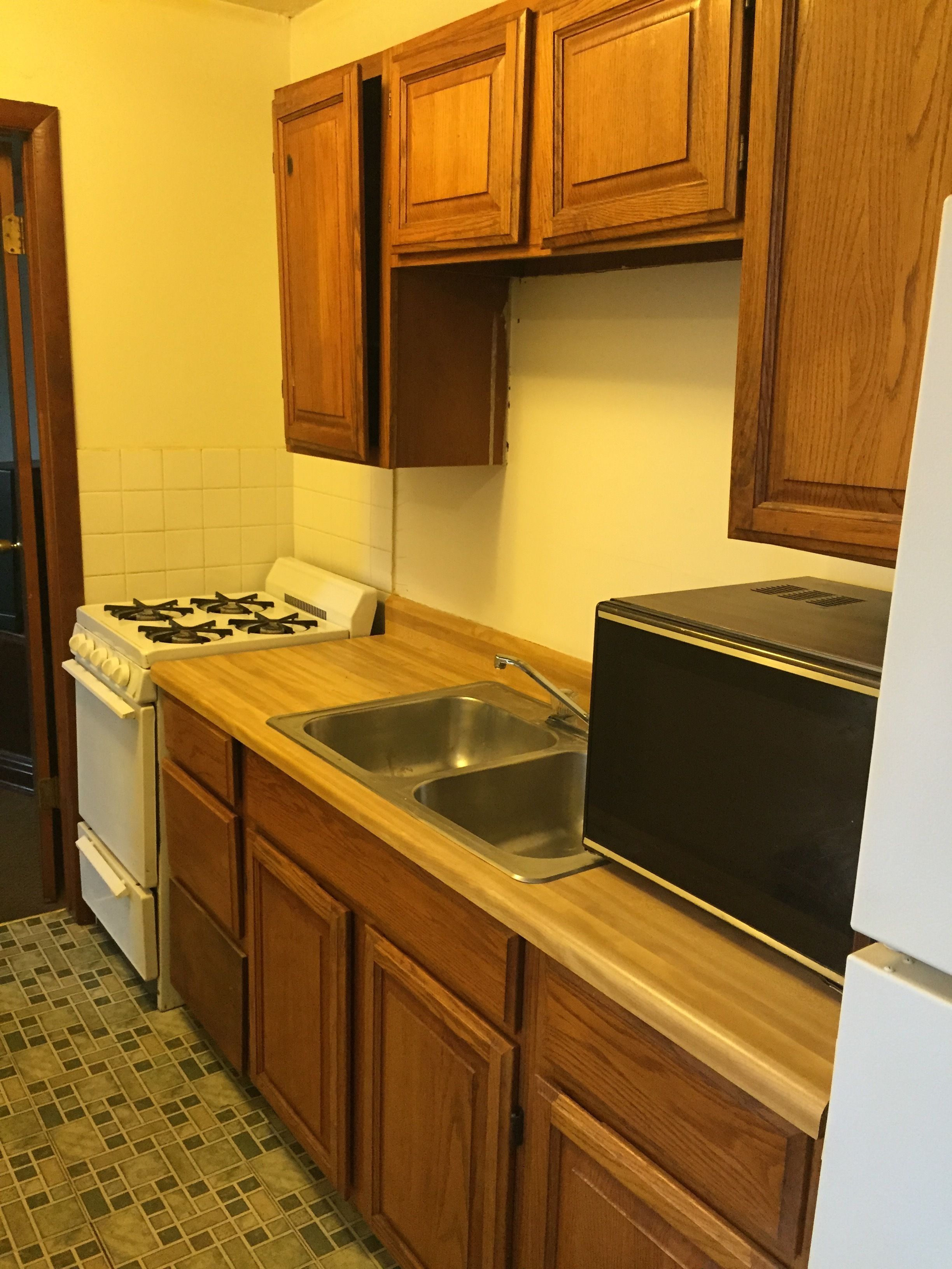 Apartment, 2 Bedrooms, Smoking (4 Double Beds, Living Room, Kitchen) | Private kitchen | Fridge, microwave