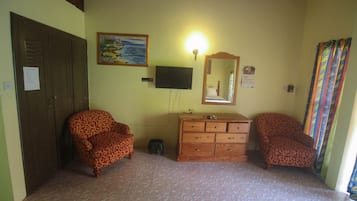 Comfort Double or Twin Room, Multiple Beds | Free WiFi