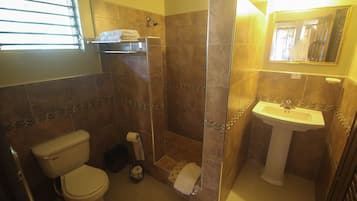 Economy Double Room, 2 Bedrooms | Bathroom | Combined shower/bathtub, towels