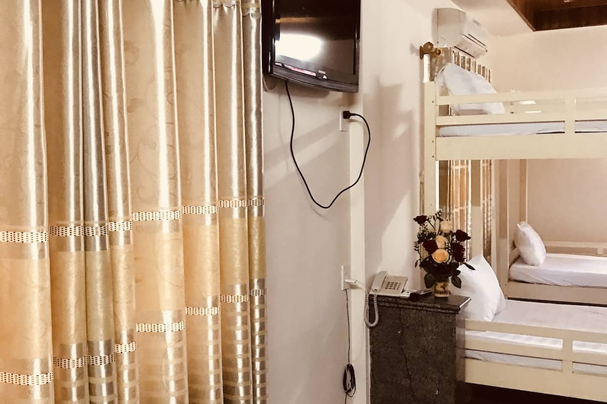 shared dormitory | minibar, in-room safe, desk, soundproofing