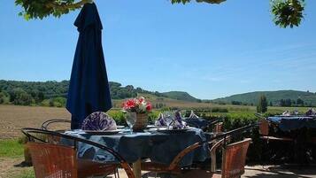 Breakfast, lunch, dinner served; French cuisine, pool views