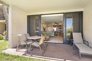 Condo, 2 habitaciones | Restaurante al aire libre