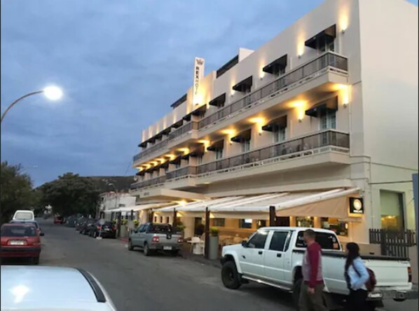 Front of property - Hotel Rex Piriapolis (Piriapolis)
