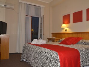 Premium Double Room | Minibar, in-room safe, free WiFi, bed sheets - Hotel Rex Piriapolis (Piriapolis)