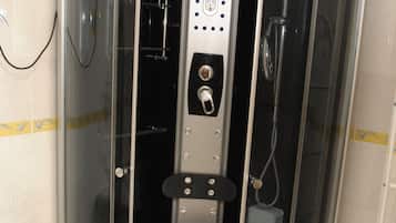 Regadera en el baño