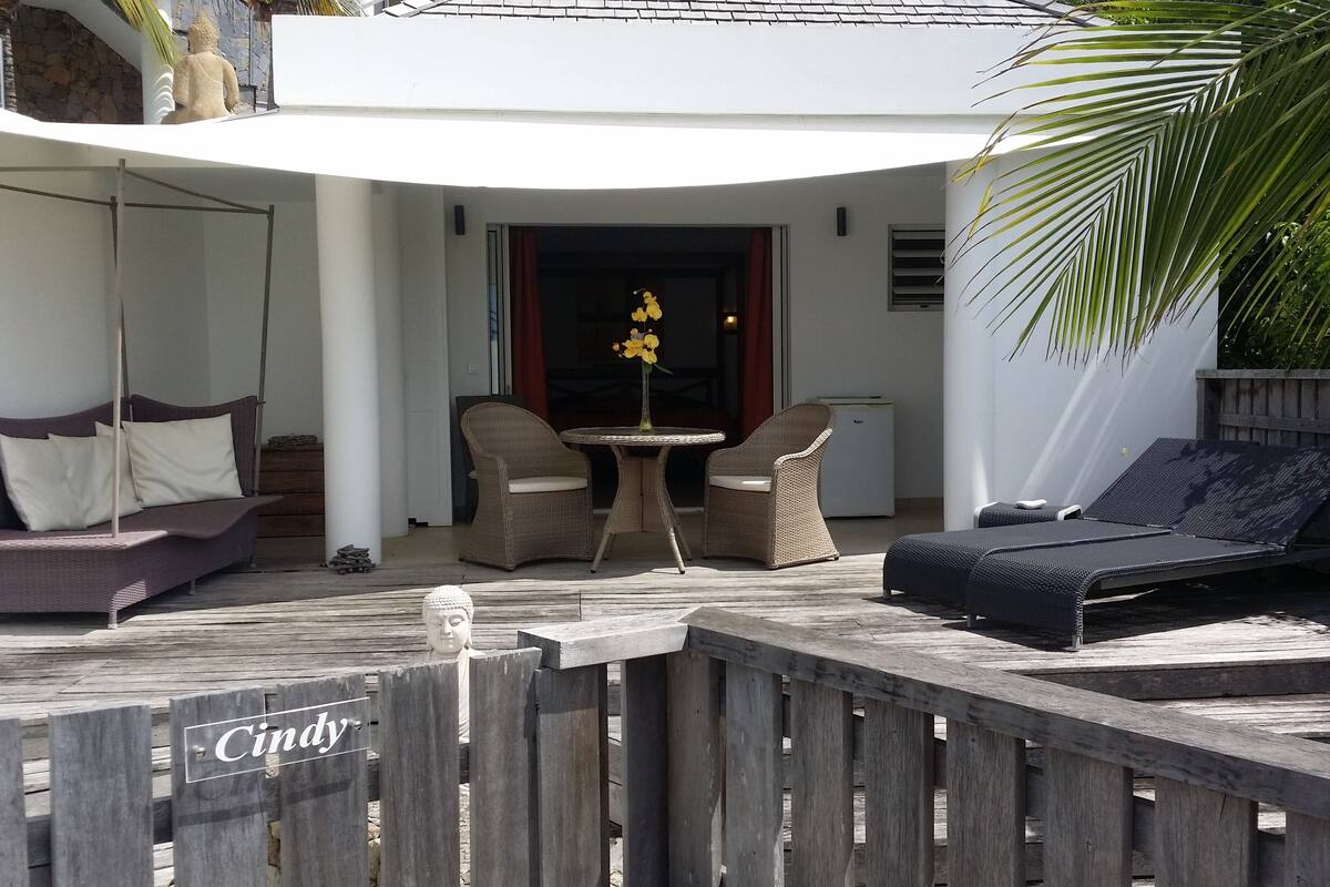 Romantic Cottage, 1 Bedroom, Pool Access, Sea View