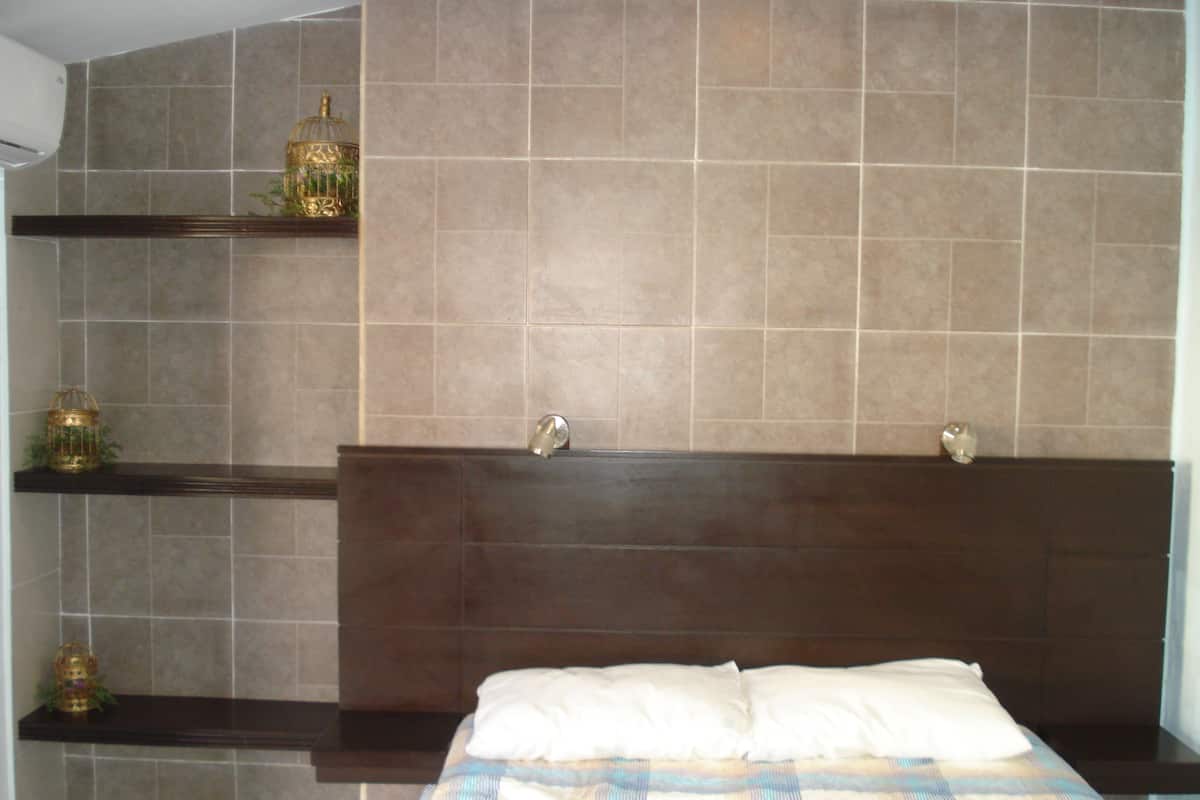 Doppelzimmer, eigenes Bad | 1 Schlafzimmer, Bettwäsche aus ägyptischer Baumwolle