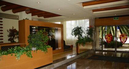 Hotel Oslo - In Mexico City (Benito Juarez)