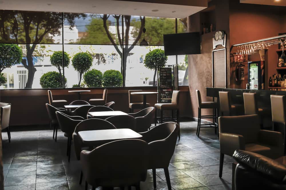Hotel Oslo - In Mexico City (Benito Juarez)