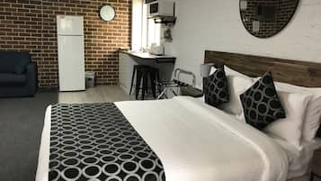 Familie suite, balkon | Een strijkplank/strijkijzer, gratis wifi, beddengoed