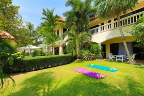 Villa superior, 4 habitaciones, piscina privada, en la zona del jardín | Fachada del alojamiento