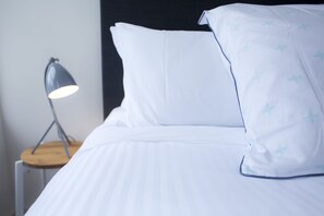 Didekorasi berbeda-beda dan dilengkapi dengan perabotan berbeda-beda