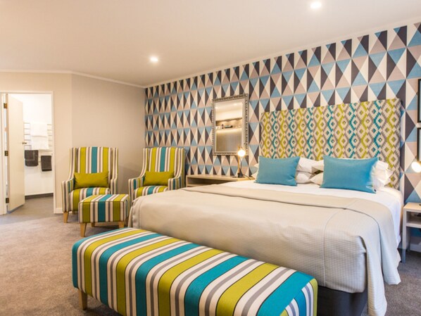 Premium Studio | Individually decorated, individually furnished, desk, laptop workspace