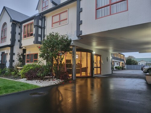 Asure Destiny on Fitzherbert Motel