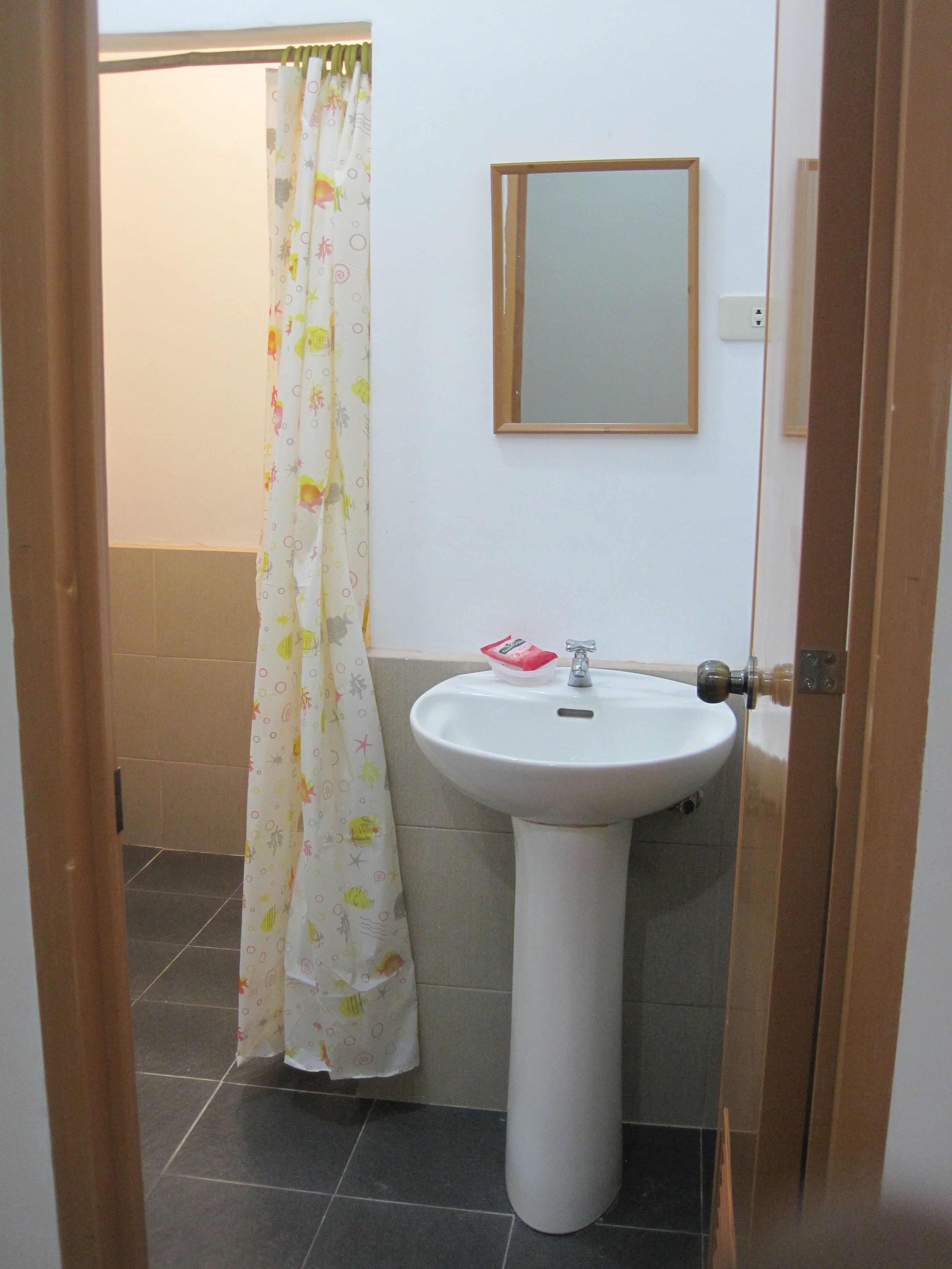 double cabana | bathroom | shower, towels