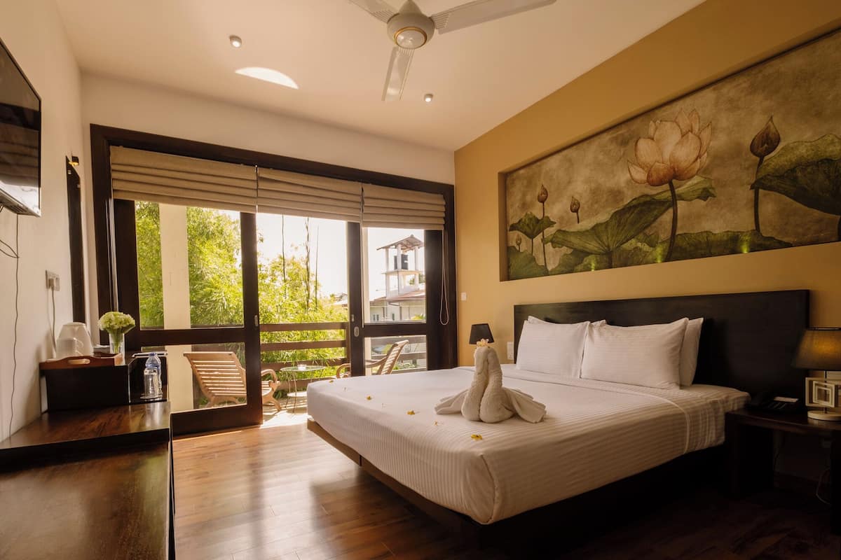 Deluxe Double or Twin Room with Balcony includes Free Airport pick-up or drop-off | Egyptian cotton sheets, premium bedding, memory foam beds, minibar