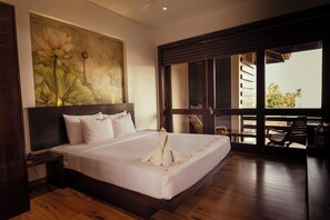 Deluxe Double or Twin Room with Balcony includes Free Airport pick-up or drop-off | Egyptian cotton sheets, premium bedding, memory foam beds, minibar - Terrace Green Hotel & Spa (Negombo)