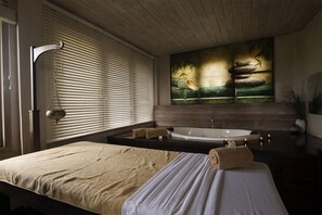Couples treatment rooms, hot tub, body treatments, aromatherapy - Terrace Green Hotel & Spa (Negombo)