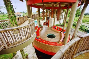 Lobby sitting area - Floating Leaf Eco-Luxury Retreat (Sukawati)