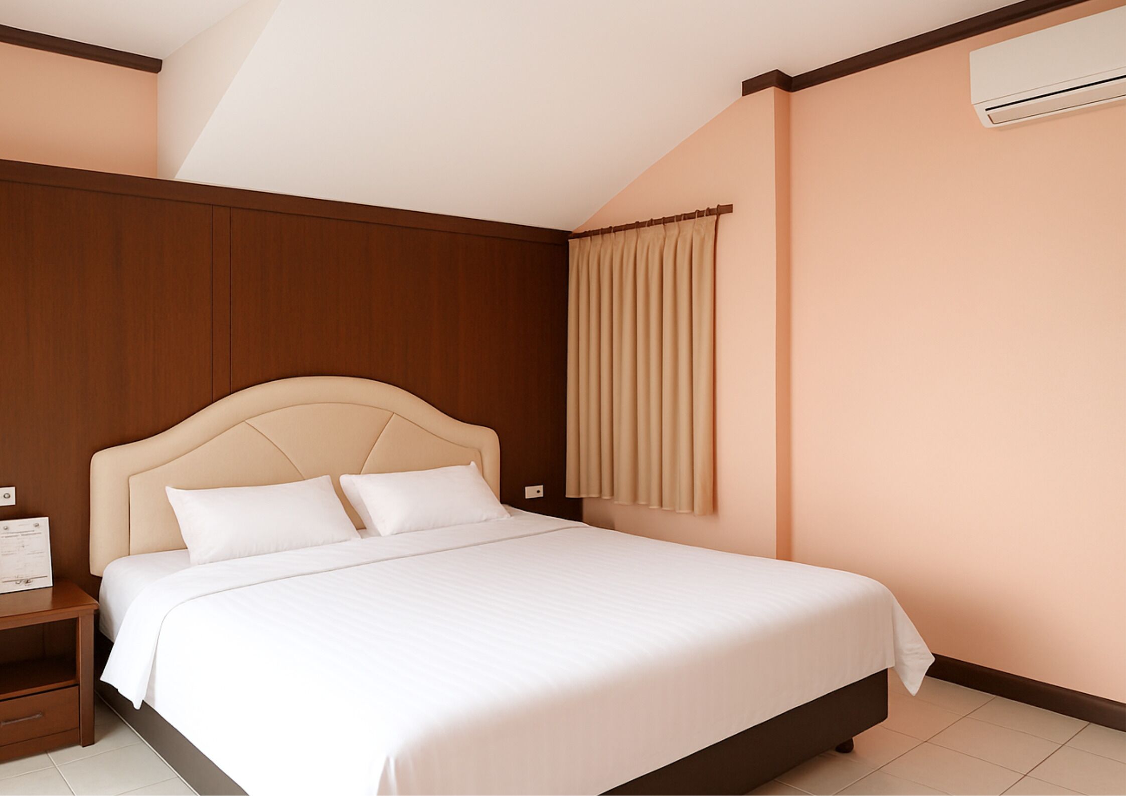 Standard Double or Twin Room | Minibar, in-room safe, desk, blackout curtains