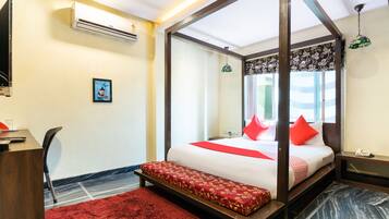 Standard Double or Twin Room, 1 Double Bed, Private Bathroom | Bed sheets