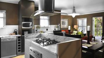 Deluxe Apartment, 2 Bedrooms, Non Smoking | Private kitchen | Full-size fridge, microwave, espresso maker, electric kettle