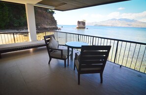 Casitas | Balcony - Hotel Kamana Sanctuary Resort and Spa (Morong)