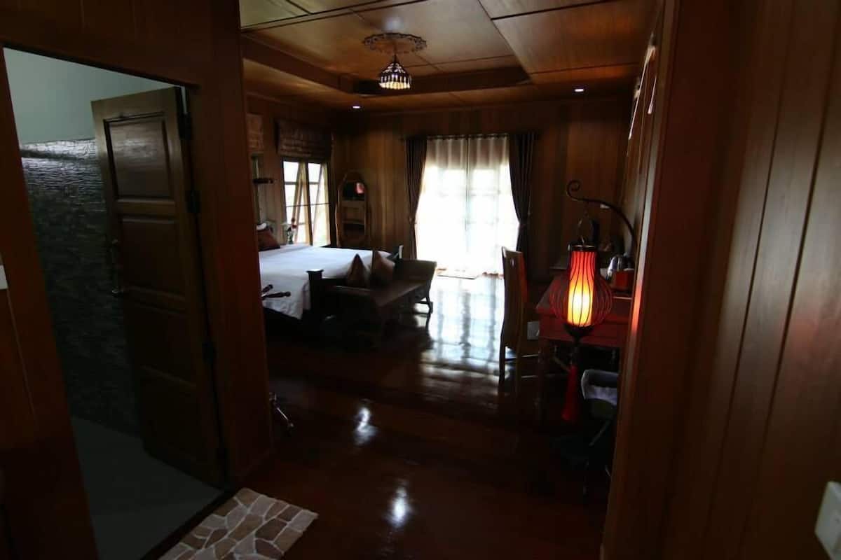 Deluxe Double | Escrivaninha, cortinas blackout, camas extras/dobráveis (sobretaxa)