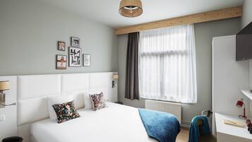 Chambre, 1 lit double | Literie de qualité supérieure, rideaux occultants