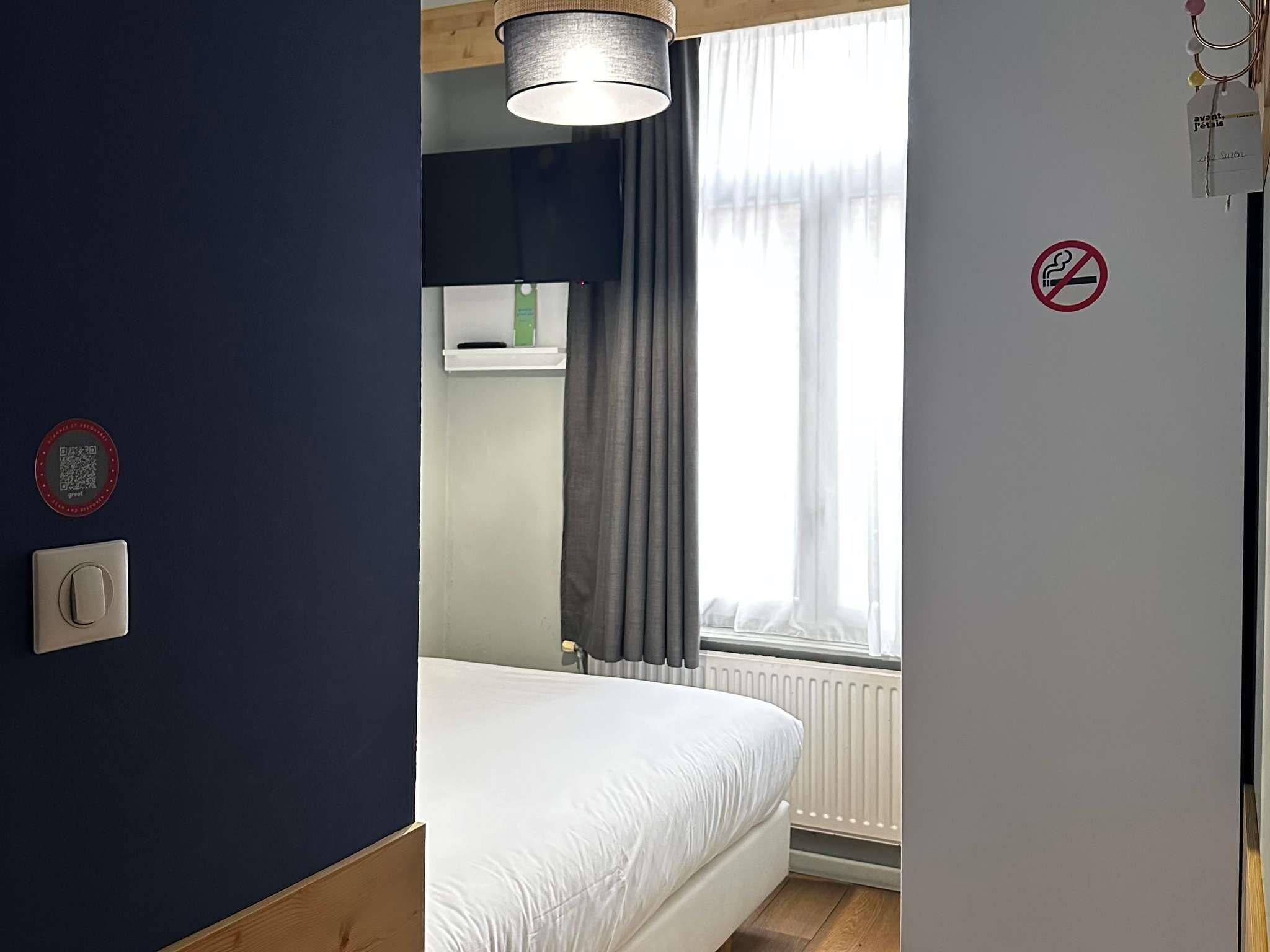 Room, 1 Single Bed | Premium bedding, blackout curtains, iron/ironing board, free WiFi