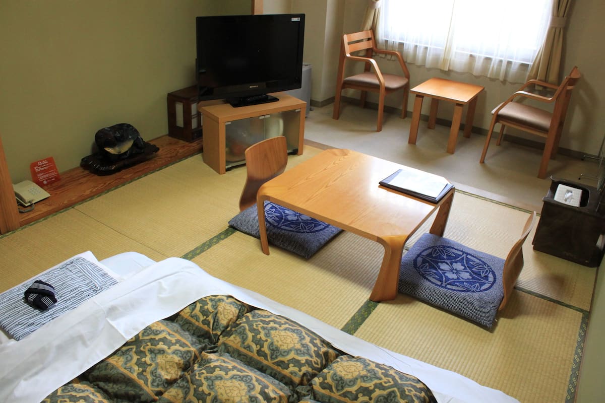 Desk, iron/ironing board, free WiFi