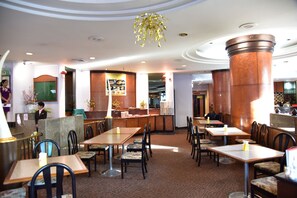 Breakfast area - BP Grand Tower Hotel (Hat Yai)