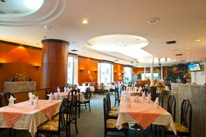 Breakfast area - BP Grand Tower Hotel (Hat Yai)