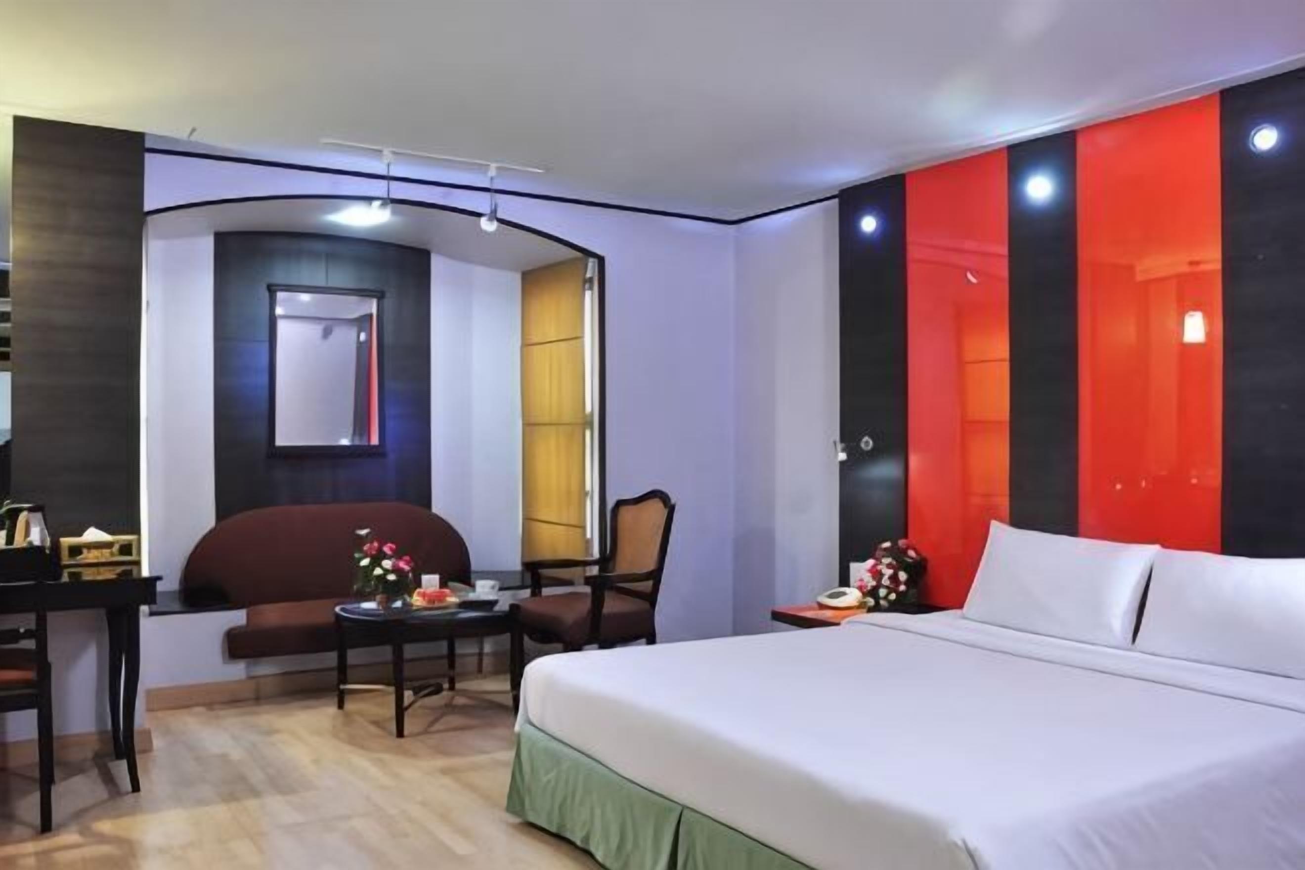 Minibar, in-room safe, desk, rollaway beds